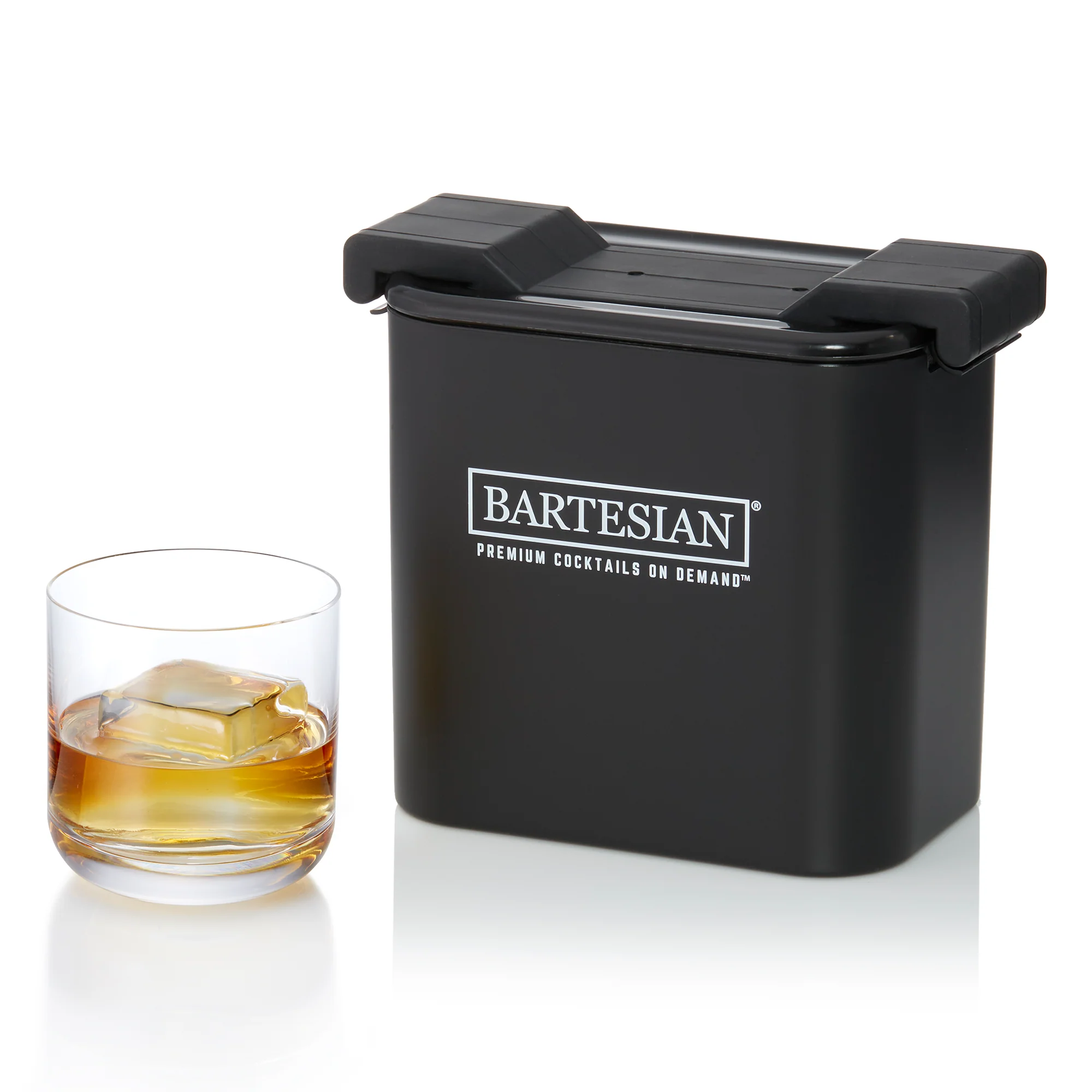 Clear Cube Ice Maker - Image 3