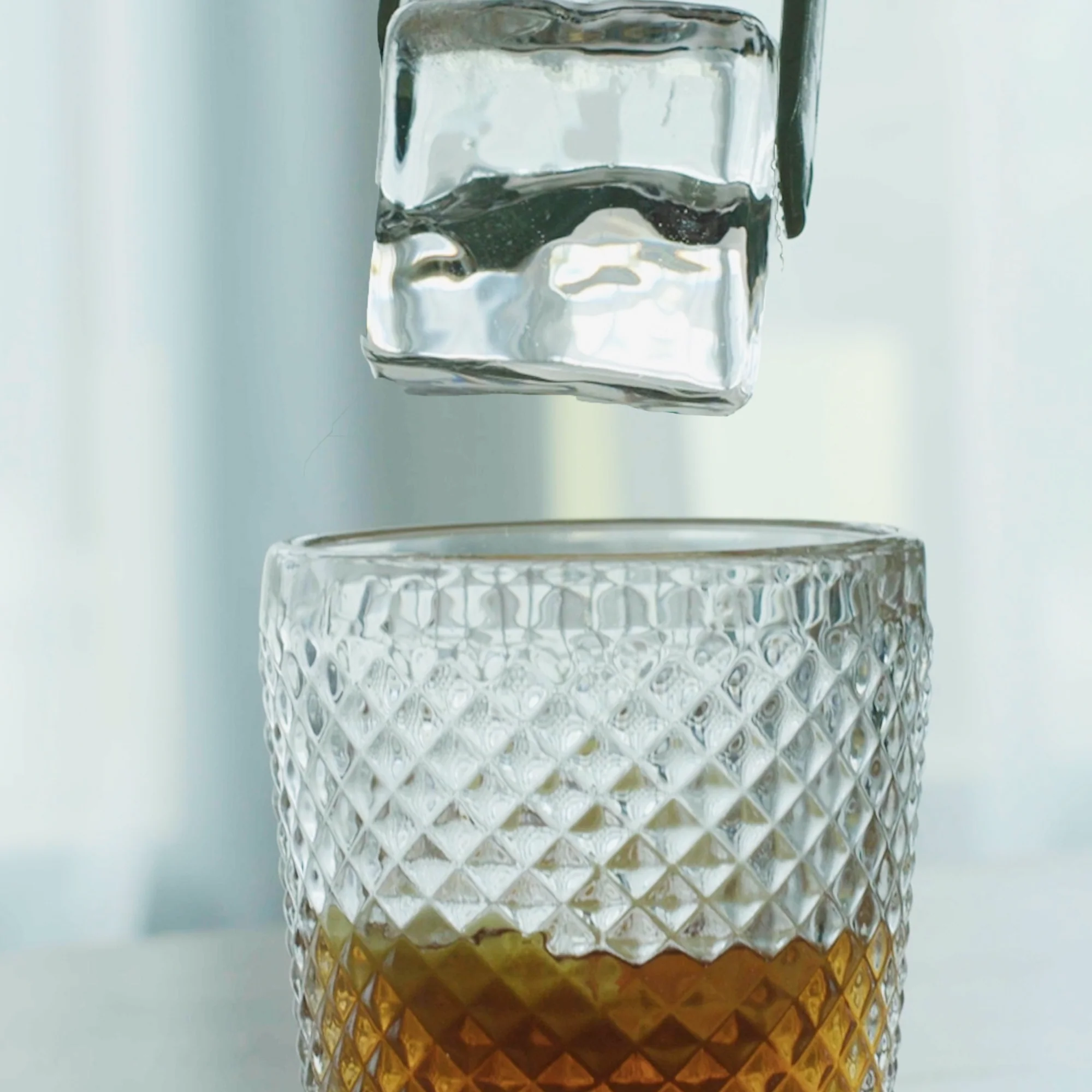 Clear Cube Ice Maker - Image 5